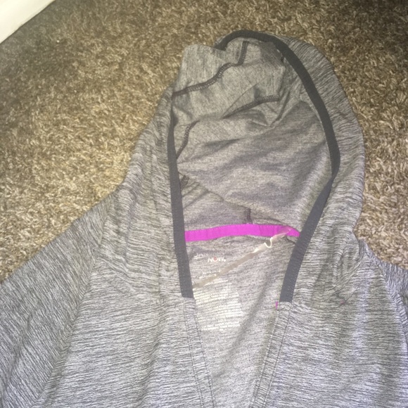 Athletic Long Sleeve - Picture 3 of 4